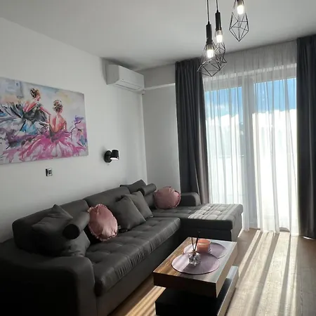 Апартаменты Golden Mountain *