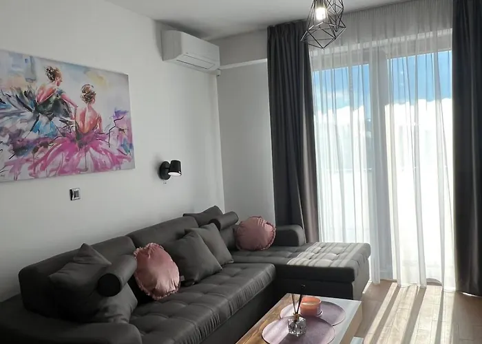 Διαμέρισμα Golden Mountain *